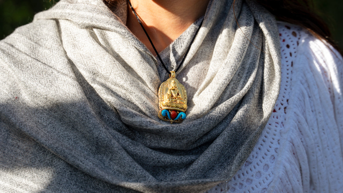 Medicine Buddha Pendant (copper/gold toned)