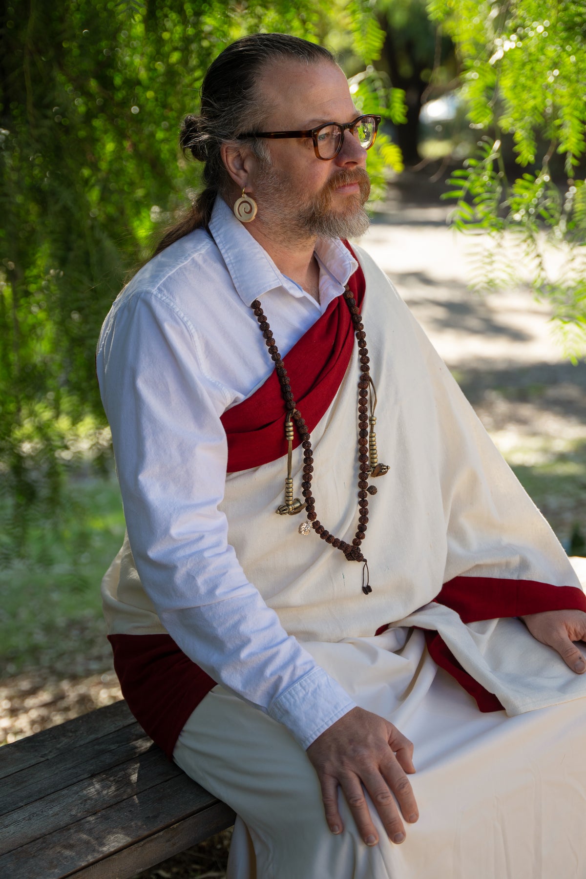 Zentra Yogi/ni Shawl (Raw silk from Bhutan)