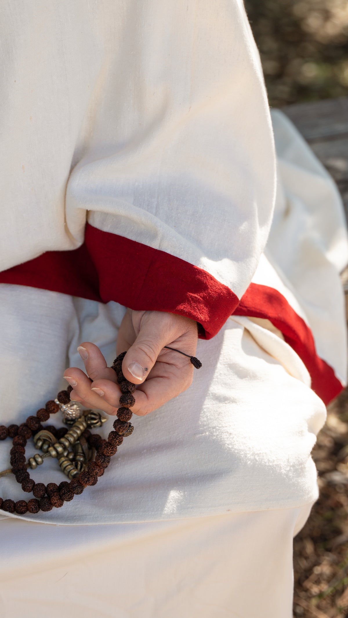 Zentra Yogi/ni Shawl (Raw silk from Bhutan)