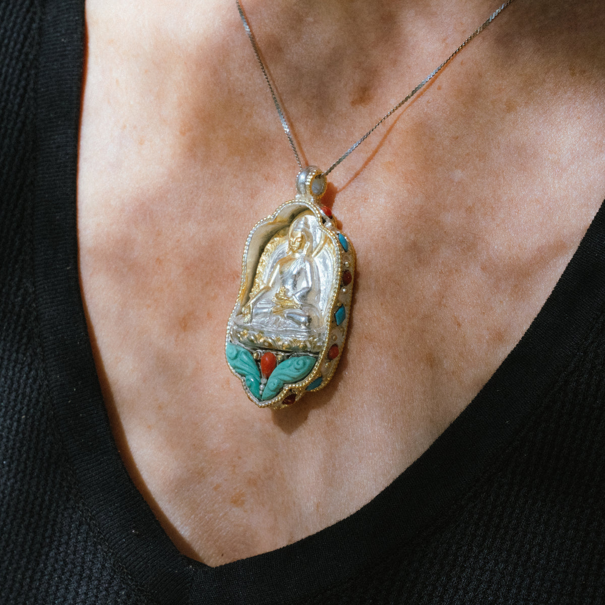 Medicine Buddha Pendant (Silver)